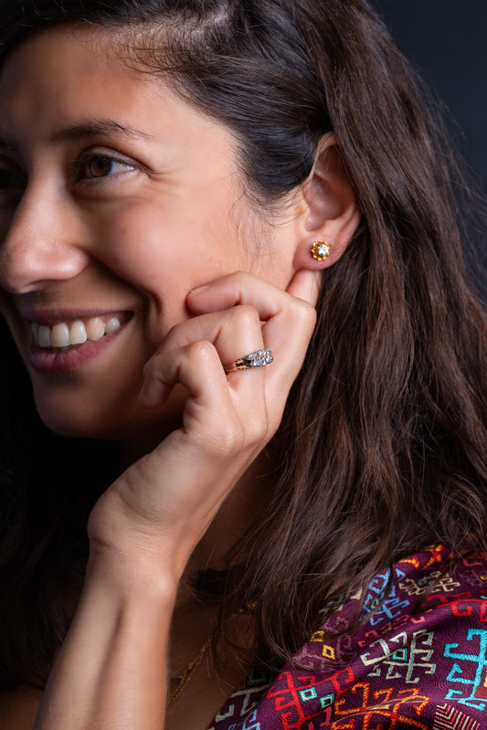 5 Ways Antique Jewelry Can Help You Set and Achieve Your Goals for the New Year