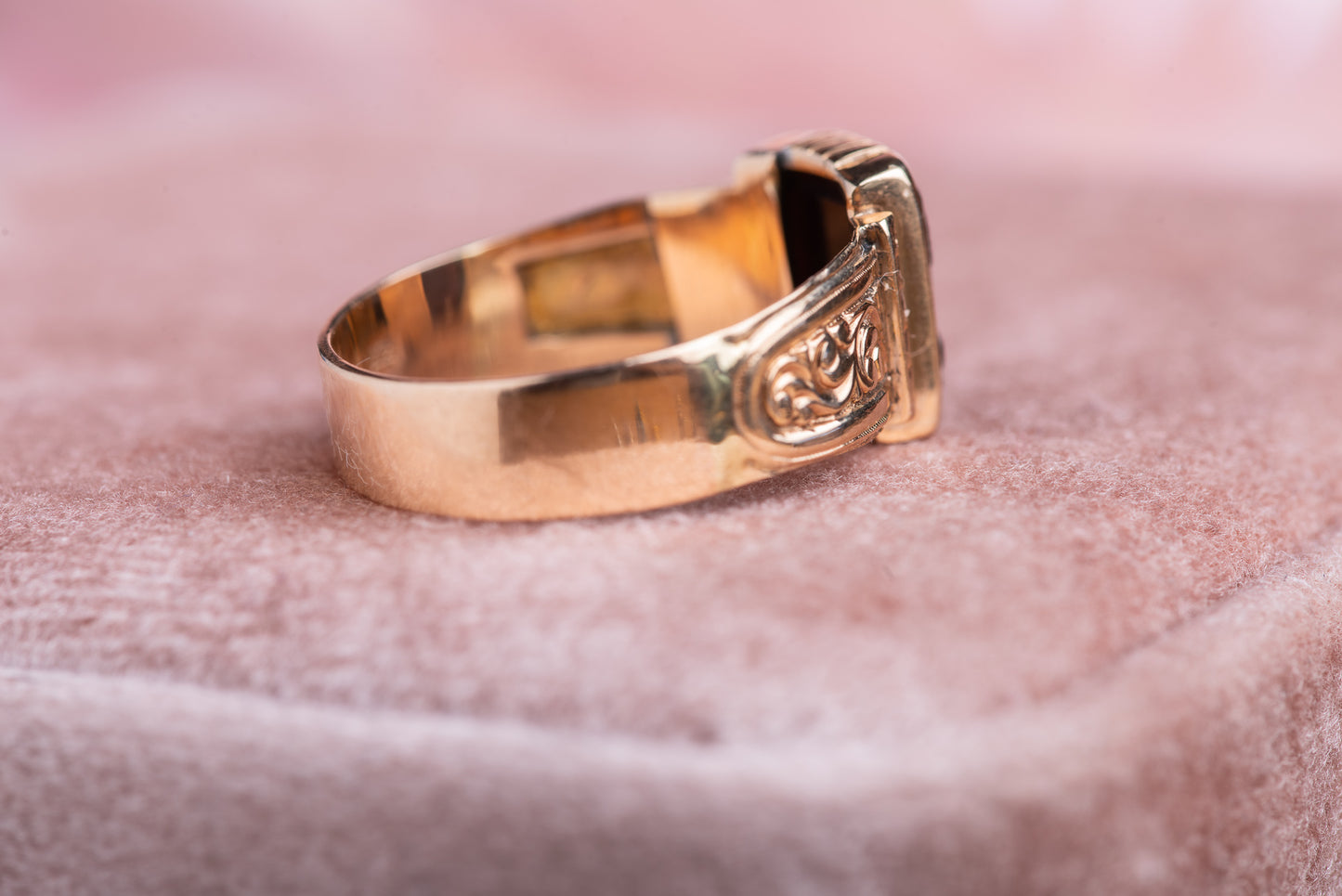 Victorian Onyx Gents Intaglio Ring