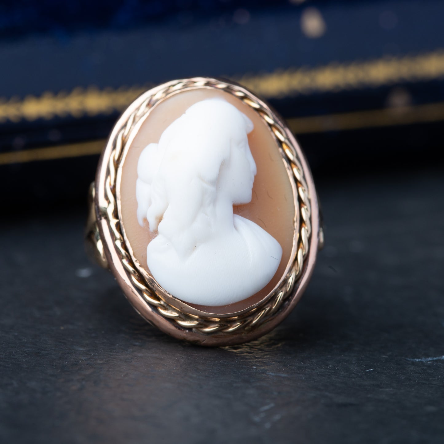 Antique 14K Gold 3D Cameo Ring