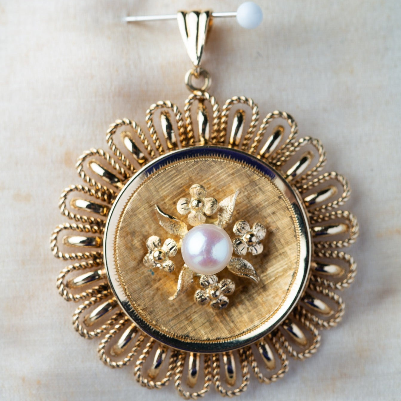 Vintage Flower Pearl Pendant