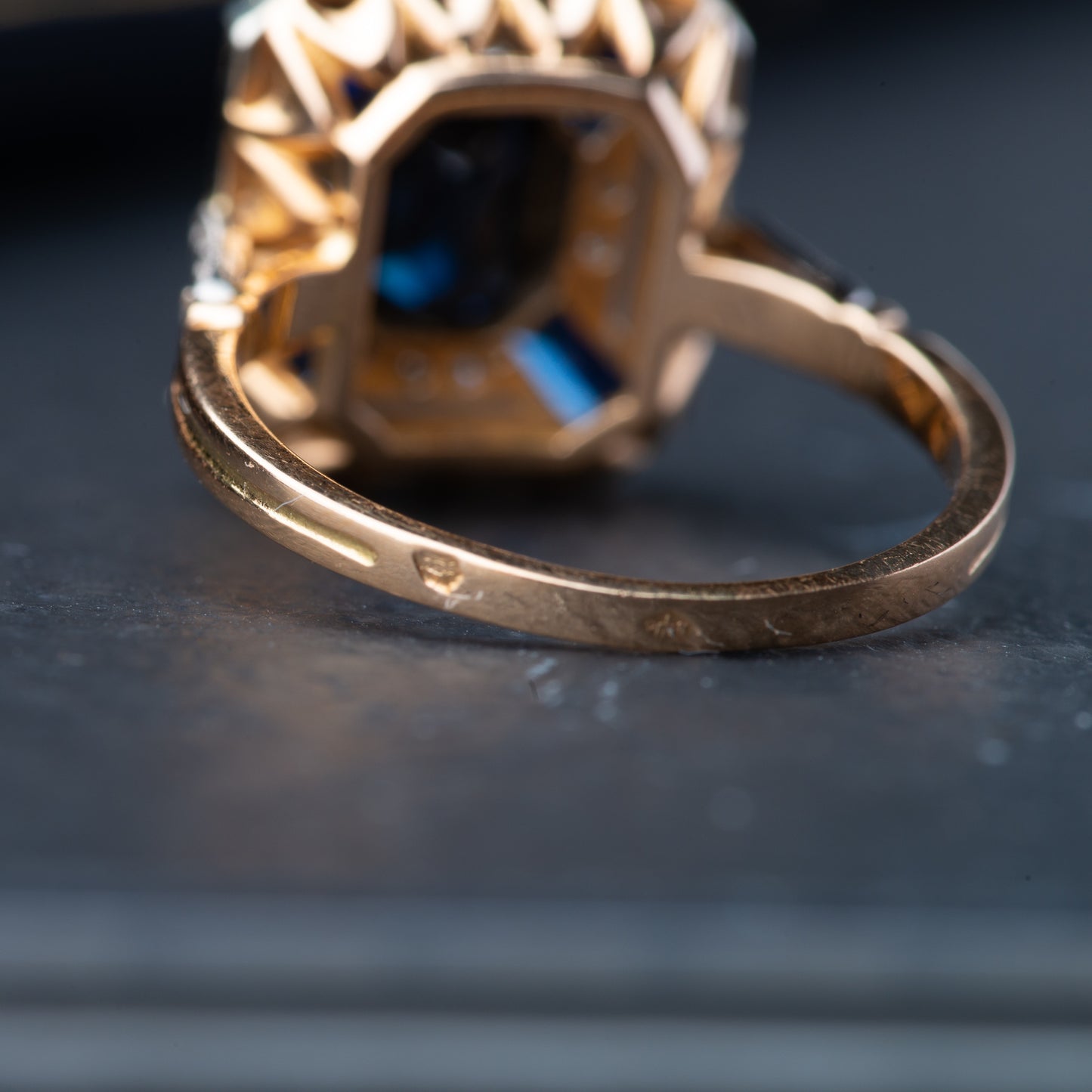 Vintage 18K Gold Sapphire Diamond Ring
