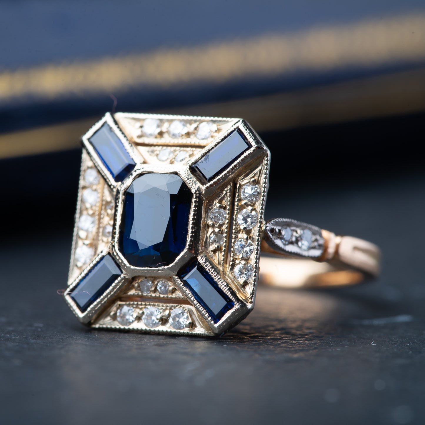Vintage 18K Gold Sapphire Diamond Ring